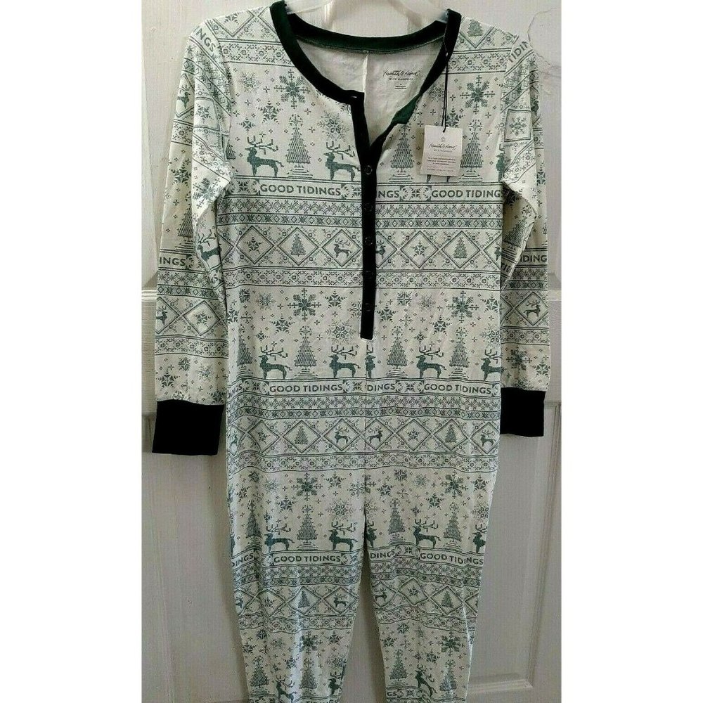 Women's One Piece Green Christmas Pajamas Size M,